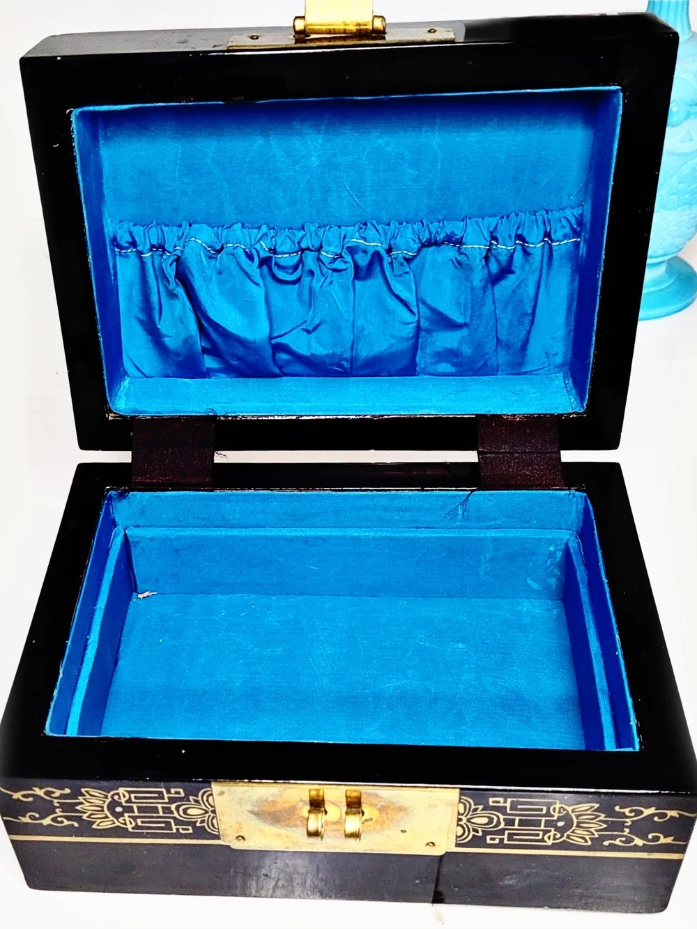 Vintage Black Lacquer Jadeite & Inlay Jewelry Box W/ Brass & Silk